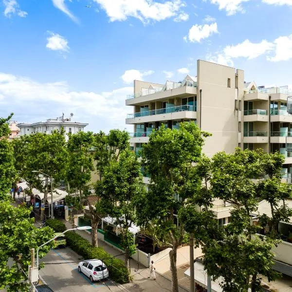 克里斯塔罗酒店，位于里米尼的酒店