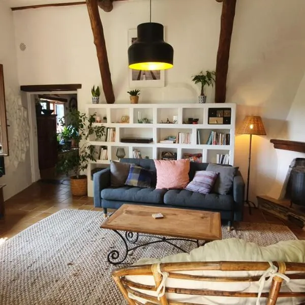 Adorable maison cévenole，位于Bez-et-Esparon的酒店