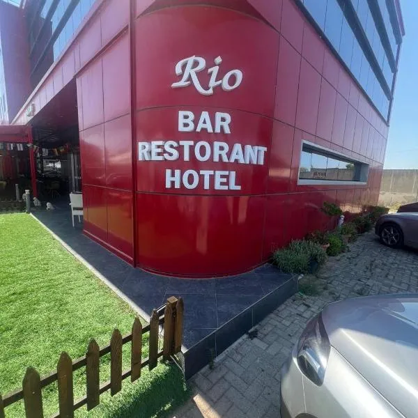 Hotel Rio，位于Lushnjë的酒店