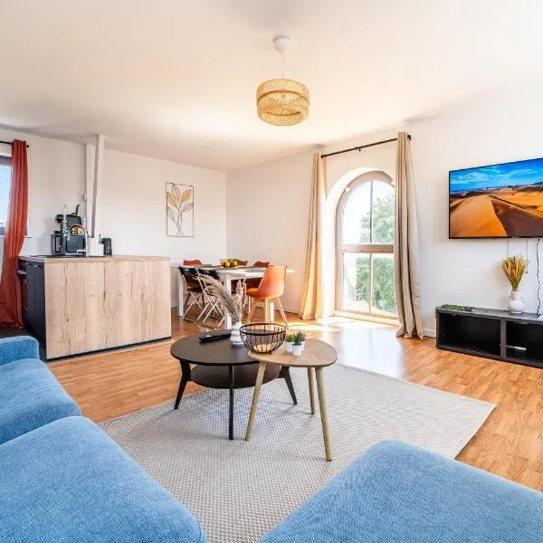 Le Saint-Jean - Hypercentre - Parking privé - 1 à 6 personnes - Wifi，位于鲁贝的酒店