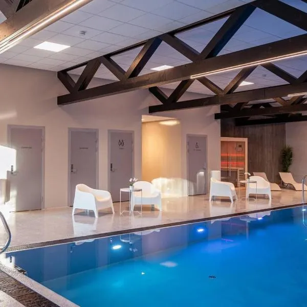 Modern apartment in Åros with swimming pool!-Moderne leilighet på Åros med svømmebasseng!，位于Søgne的酒店