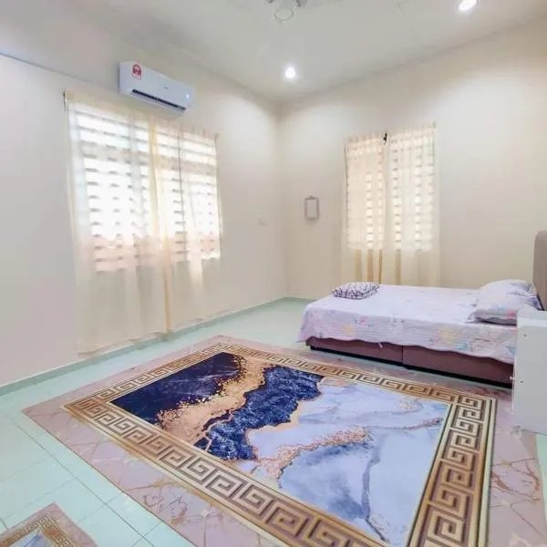 CASA ADELIA GUESTHOUSE 3b，位于Cukai的酒店