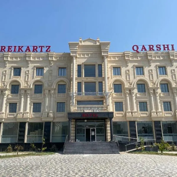 Reikartz Qarshi，位于卡尔希的酒店