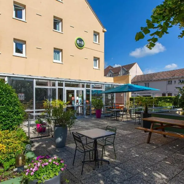 B&B HOTEL Chartres Centre Cathédrale 3 étoiles，位于沙特尔的酒店