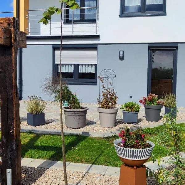 Ferienwohnung Berghaus，位于Nettersheim的酒店