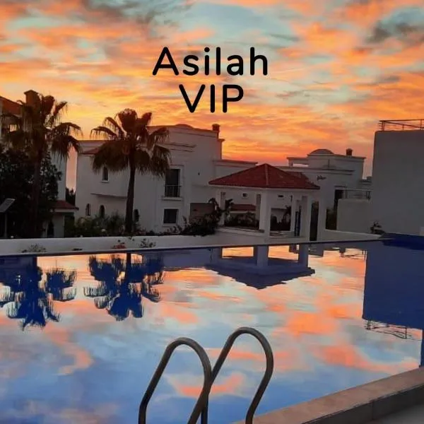 Asilah VIP ----- Luxury living ---- Sea View ------Access to 2 pools -----5 minutes From Thee Beach ---NETFLIX-----Private Parking --------------------------------------------Vida de Lujo ---- Vistas al mar --- Acceso a 2 Piscinas --- a 5 minutos de playa，位于艾西拉的酒店