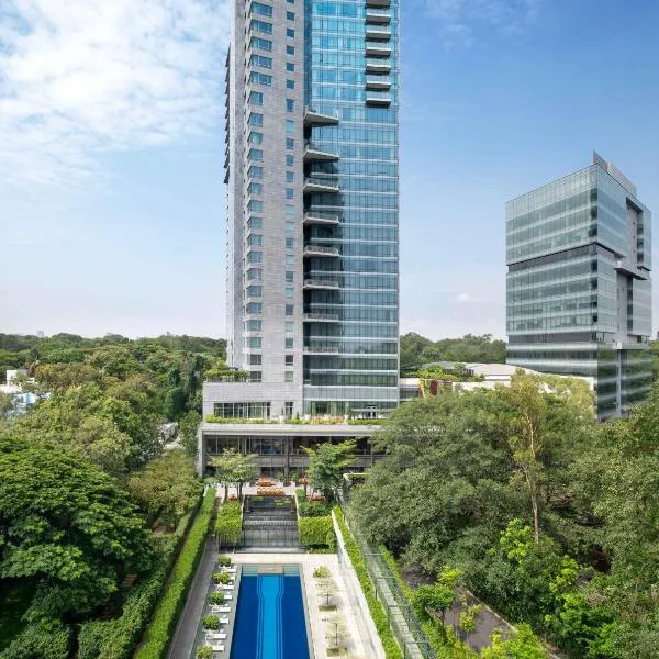 Four Seasons Hotel Bengaluru at Embassy ONE，位于耶拉汉卡的酒店