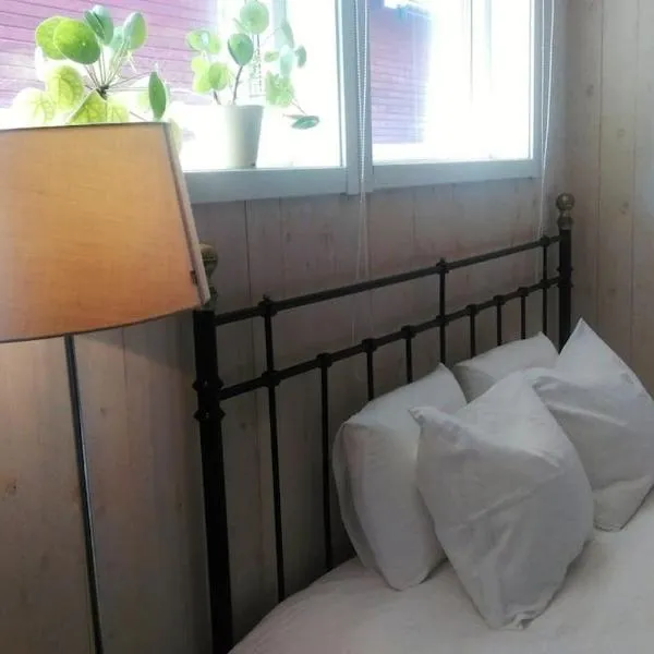 Private apartment in Innertavle，位于于默奥的酒店