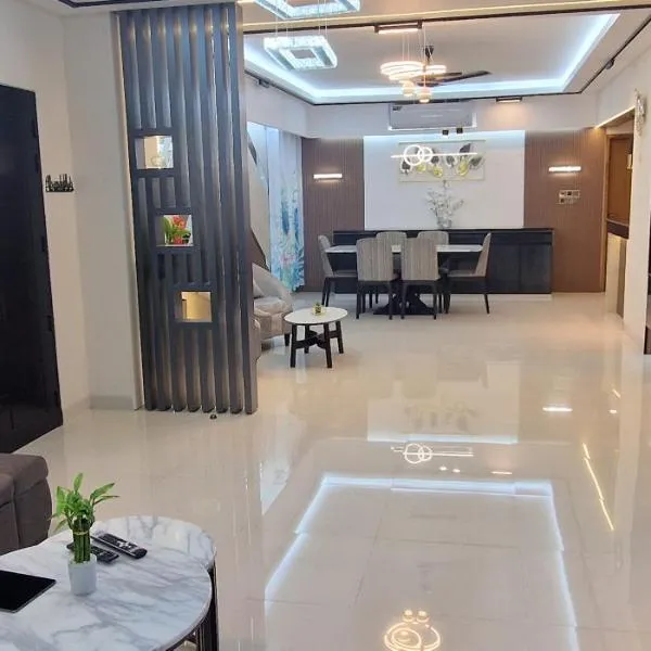 Elegant Secured Family Apartment with Open Space，位于达卡的酒店