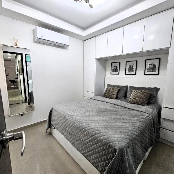 Apartamento Completo de Lujo con Aire Acondicionado，位于雷斯特雷波的酒店
