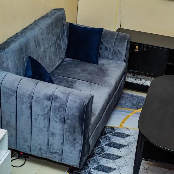 Well lit and loaded studio bnb，位于Kikuyu的酒店