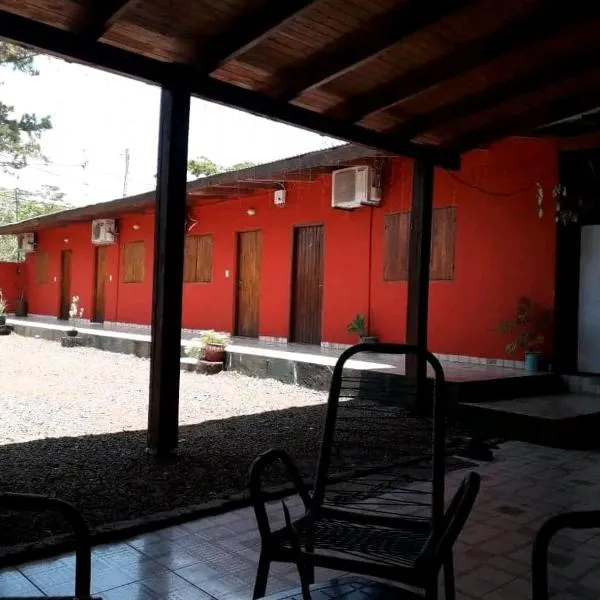 POSADA DeL SOL，位于伊瓜苏港的酒店