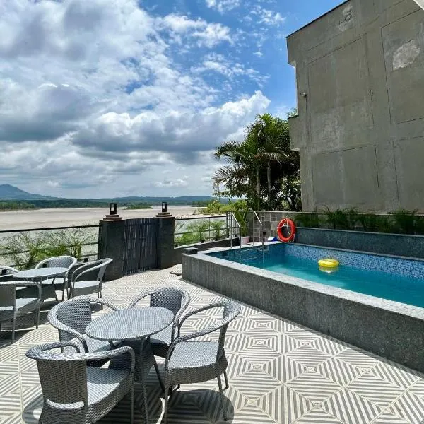 Ganga Euphoria - A Luxury Villa on the Ganges，位于瑞诗凯诗的酒店