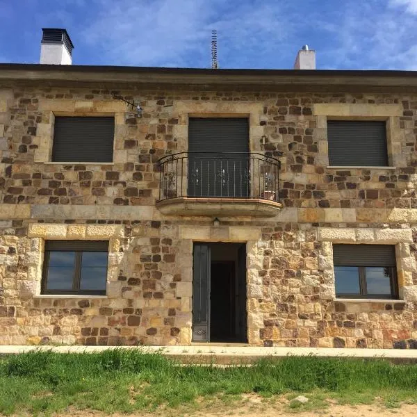 Casa Enrique Soria，位于Santervás de la Sierra的酒店