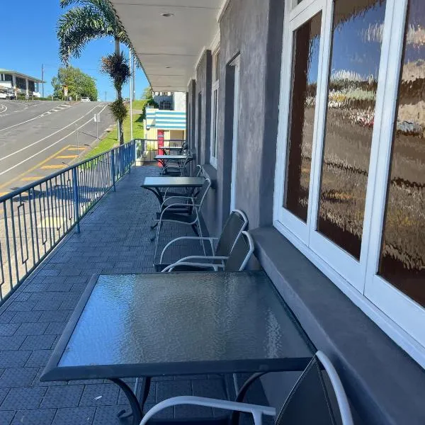 Innisfail Riverfront Motel，位于因尼斯费尔的酒店