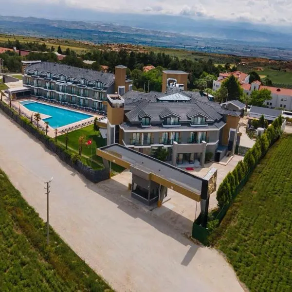 Ramada Resort by Wyndham Pamukkale Thermal，位于代尼兹利的酒店