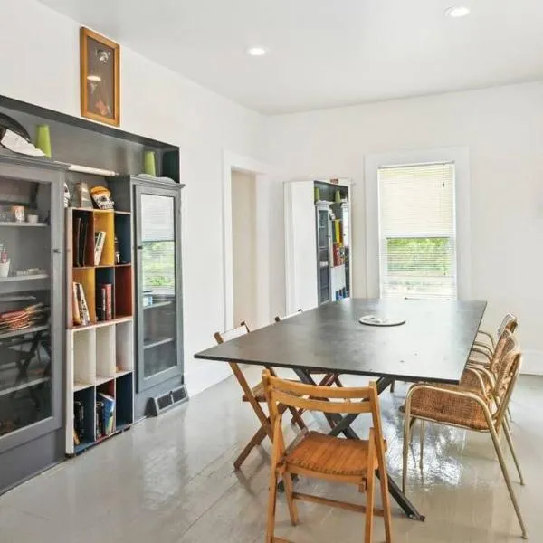 Spacious Detroit Home, Downtown Nearby, 8 Guests，位于底特律的酒店
