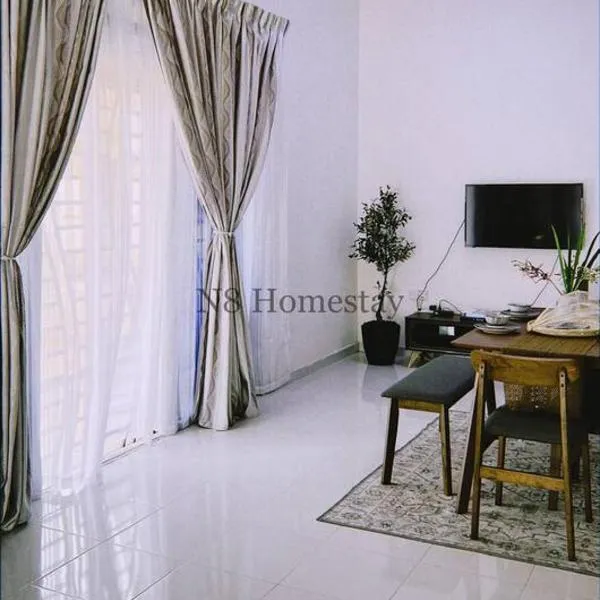 N8 Homestay, Arau，位于加央的酒店