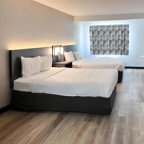 Studio 6 Elkhart, IN- Kitchenette Rooms，位于埃尔克哈特的酒店