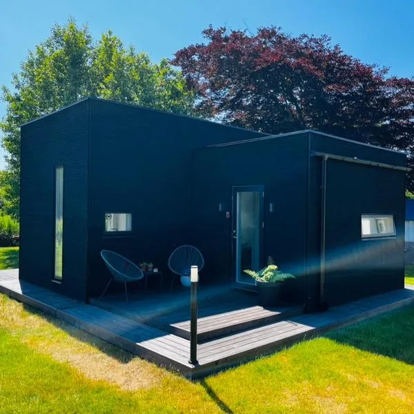 Strandnära modernt gästhus，位于Stråvalla的酒店