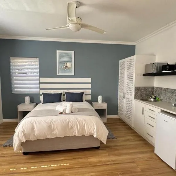 Plett57 - Self Catering - Room No1，位于普利登堡湾的酒店