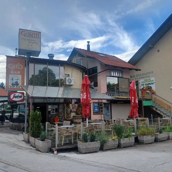 Bled Lesce station rooms and beds，位于勒什的酒店