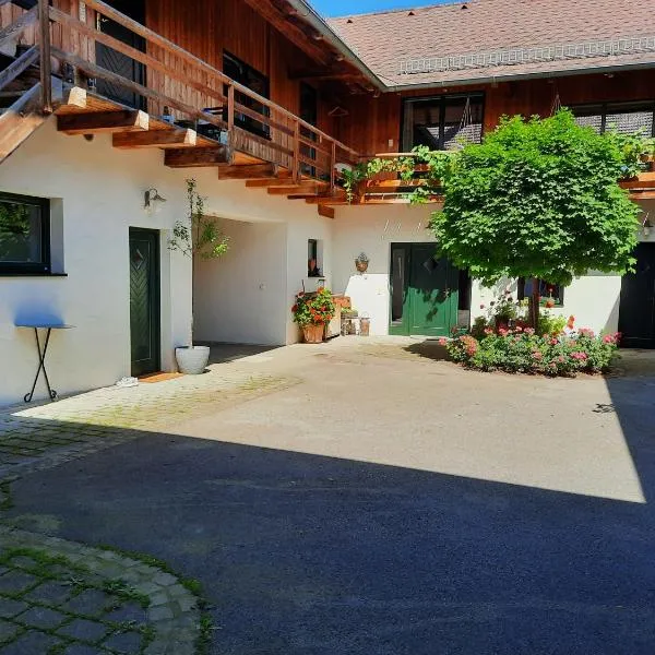 Loftartige Wohnung in Scheibbs mit Schwimmteich，位于Scheibbs的酒店