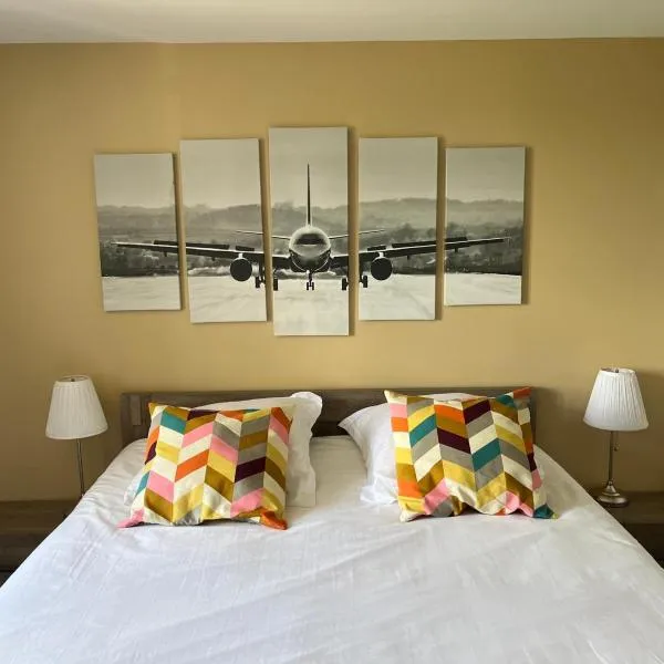 Gîtes spacieux avec jardin，位于Chérisey的酒店