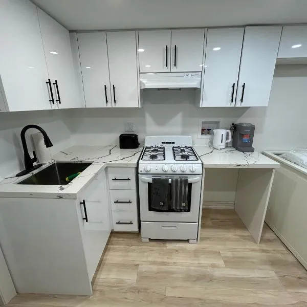 Brand New Studio Apartment，位于汉密尔顿的酒店