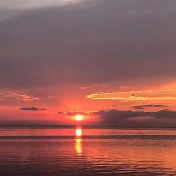 Captain's Quarters，位于埃文的酒店