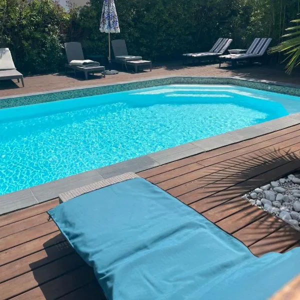 hôtel Le Synaya，位于滨海萨纳里的酒店