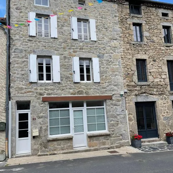 MAISON DE VILLAGE，位于Chambon-le-Château的酒店