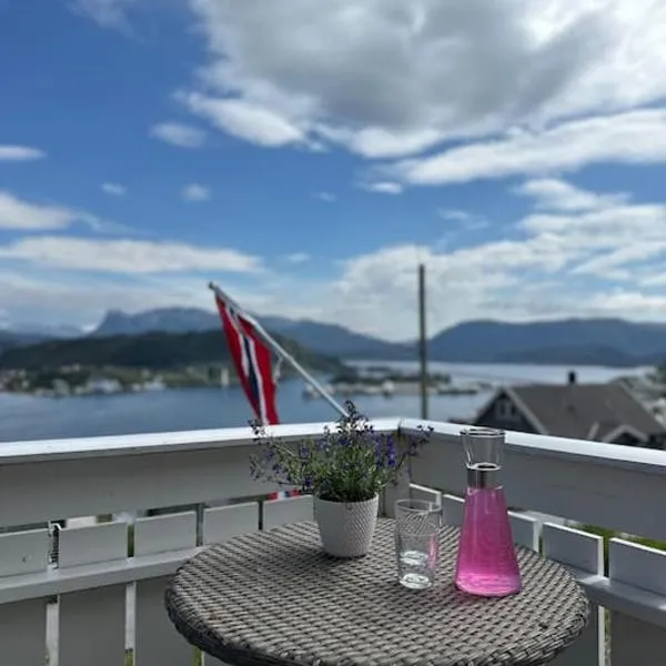 Hus med panorama utsikt，位于莫吕的酒店