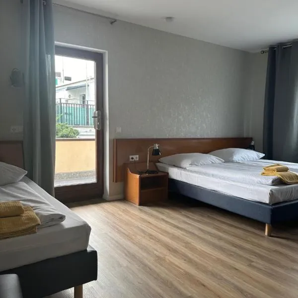 Hotel Pirol，位于柏林的酒店