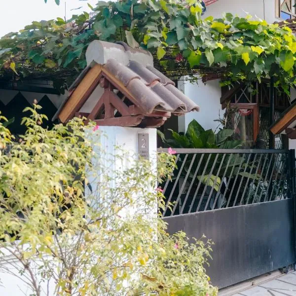 Omah Sawo Guesthouse Jogja，位于日惹的酒店