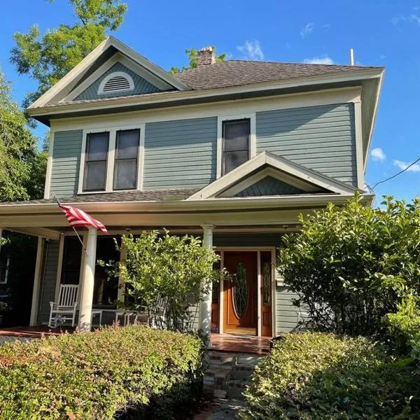 Tuscawilla A, Apt in historic downtown, two bed two bath，位于奥卡拉的酒店