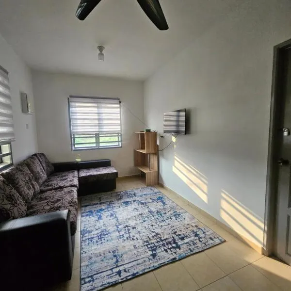 Homestay Sarah Ali Kuantan 3BEDROOM 2WASHROOM SELESA,BERSIH & LUAS，位于关丹的酒店