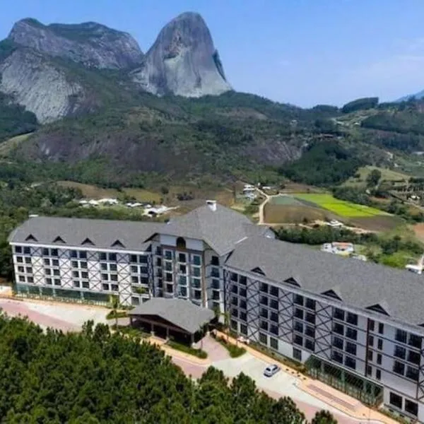 Flat Residencial Vista Azul，位于佩德拉阿祖尔的酒店