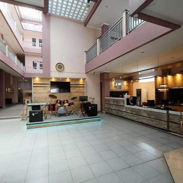 Karana Guesthouse Syariah Bandung & Luang Cafe，位于万隆的酒店