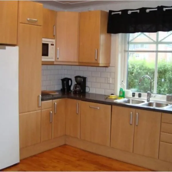 4 room apartment in the middle of the city centre，位于吕勒奥的酒店