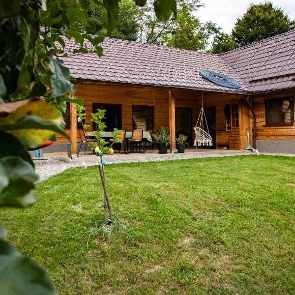 ADORA River Retreat，位于阿夫里格的酒店