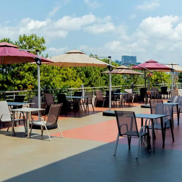 Harmony Hotel Kampala，位于坎帕拉的酒店