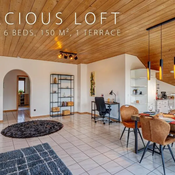 Stylish loft with balcony, quiet and spacious，位于乌特斯克雷斯海姆的酒店