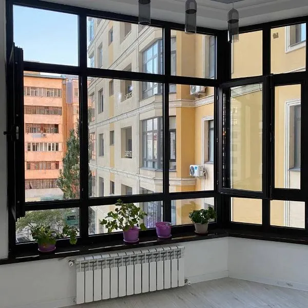New Cozy Apartment，位于比什凯克的酒店