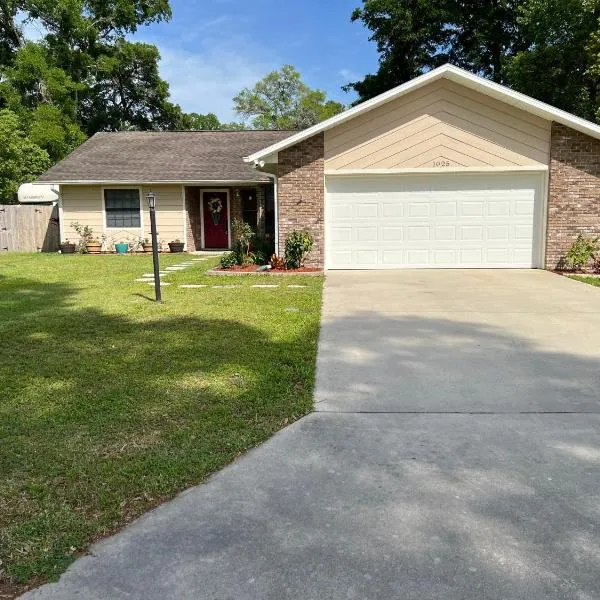 Splendid home in Ocala Florida，位于奥卡拉的酒店