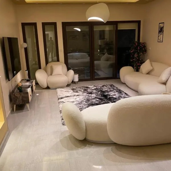 شقه فندقيه بيفرلي هيلز كومبوند one16，位于Sheikh Zayed的酒店