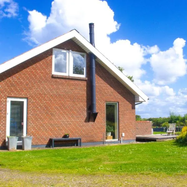 Dejligt og stort hus med spa og sauna，位于Roslev的酒店