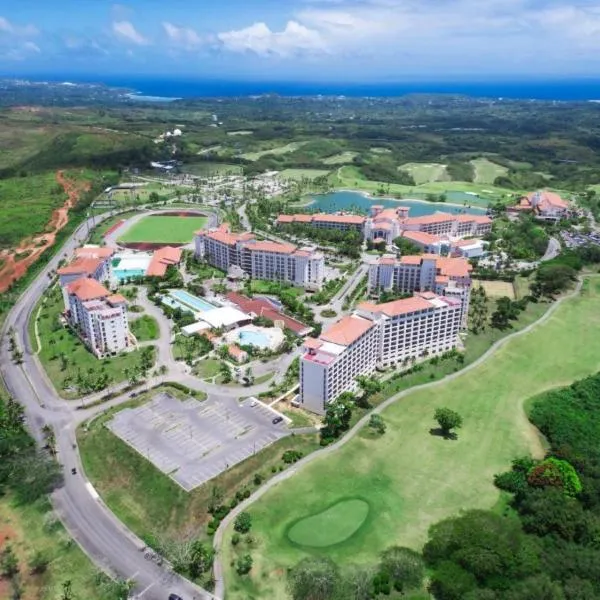 LEOPALACE RESORT GUAM - Condo，位于与那的酒店