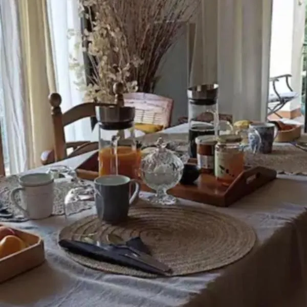 Chambres d'amis Petit déjeuner offert，位于Vialas的酒店