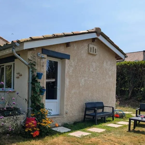 Gite charme et campagne，位于Montazeau的酒店